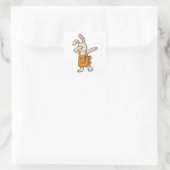 Bunny als Friseur mit Comb & Schere Quadratischer Aufkleber (Tasche)