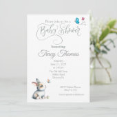 Bunny and Butterflies Kinderdusche Einladung (Stehend Vorderseite)