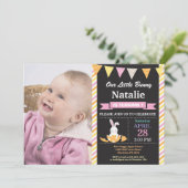 Bunny Birthday Girl Ostereier Geburtstag Einladung (Stehend Vorderseite)