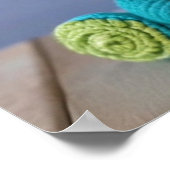 Bunny Bliss Crochet: Farbenfrohe Kaninchen in Swee Poster (Ecke)