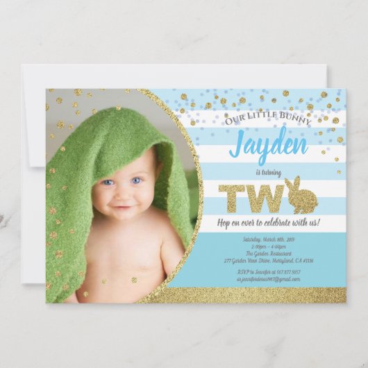 Bunny boy 2. Geburtstag Foto Einladung blau (Vorderseite)