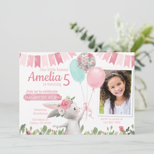 Bunny Rabbit Birthday Party Einladung (Stehend Vorderseite)