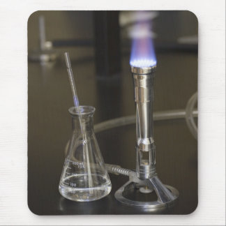 Bunsen und Flasche Mousepad