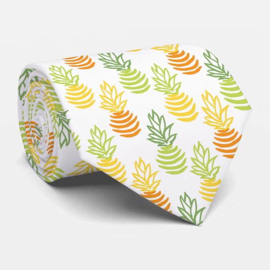 Bunte Ananasfrucht im mehrfarbigen Sommerdesign Krawatte (Gerollt)