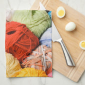 Bunte Bälle des Garns Küchentuch (Viertel Falte)