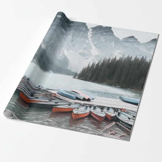 Bunte Boote auf einem Gewässer Geschenkpapier (Ungerollt)