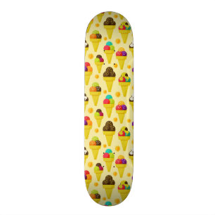 Bunte Cartoon-Eiscreme-Kegel Skateboard