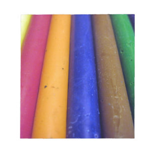 Bunte Crayons Notizblock