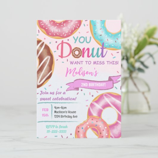 Bunte Donuts Einladung zum Geburtstag (Stehend Vorderseite)