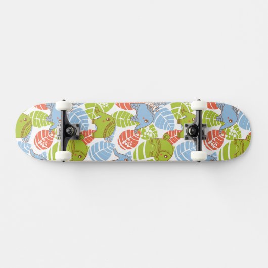 Bunte Dschungel-Elefanten Skateboard (Horizontal)
