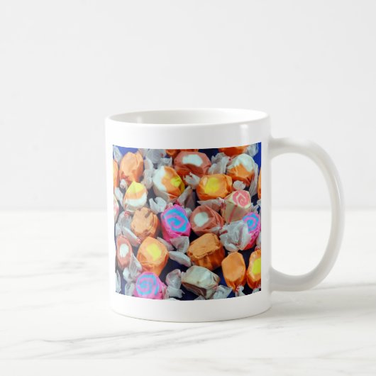 Bunte eingewickelte Taffysüßigkeit Kaffeetasse (Rechts)