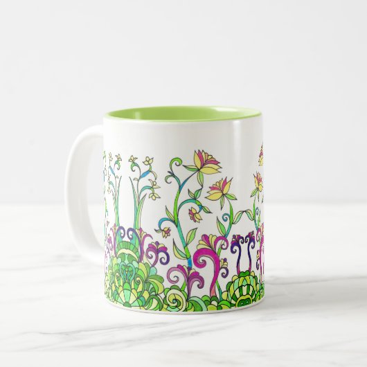 Bunte Frühlings-Blumen-Tasse durch Leslie Clair Zweifarbige Tasse (Vorderseite Links)