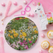 Bunte Frühlingsblumen in voller Blüte Pappteller (Party)