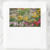 Bunte Frühlingsblumen in voller Blüte Rechteckiger Aufkleber (Tasche)