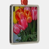 Bunte Frühlingstulpen Ornament Aus Metall (Rechts)