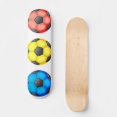 Bunte Fußbälle Skateboard (Vorderseite)