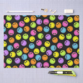 Bunte Gesichter auf Schwarzem Seidenpapier (Handwerk)