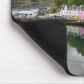 Bunte Häuser in Portree, Skye Mousepad (Ecke)