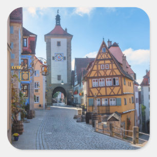 Bunte Häuser in Rothenburg, Deutschland Quadratischer Aufkleber