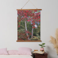Bunte Herbstblätter und Bäume
