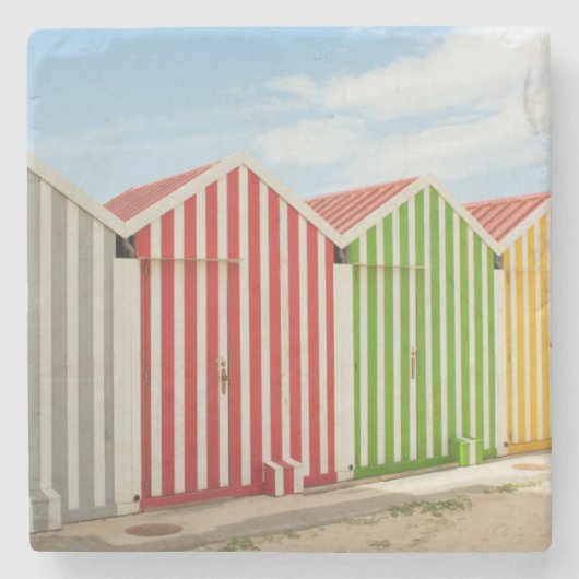 Bunte Hütten auf Strand Steinuntersetzer (Vorderseite)