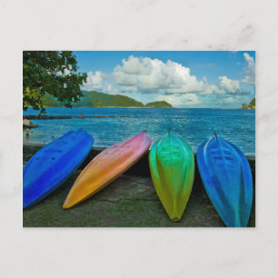 Bunte Kanus am Strand in Pago Pago Postkarte