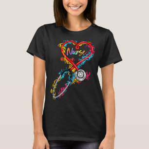 Bunte Krankenpfleger Herz Stethoskop Medizin Kunst T-Shirt