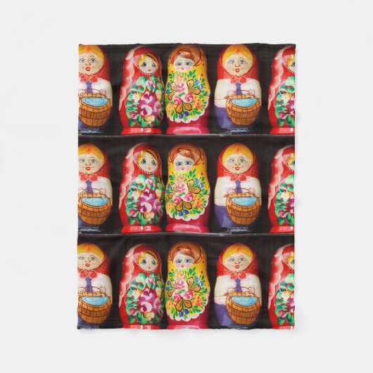 Bunte Matryoshka Puppen Fleecedecke (Vorderseite)