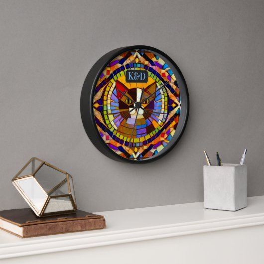 Bunte Mosaik-Katze mit Monogrammen oder Namen Uhr (Büro)