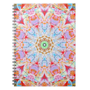Bunte PastellMandala-Raum-Zeitschrift Notizblock