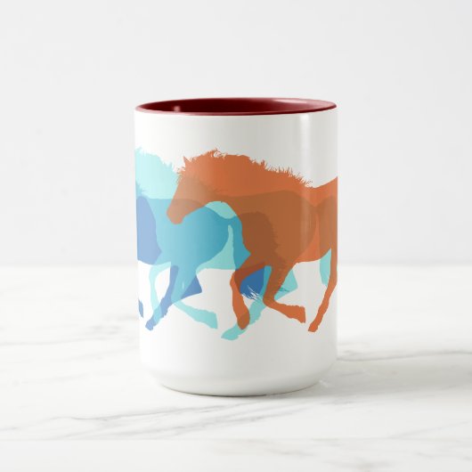 Bunte Pferde laufen Tasse (Zentrum)