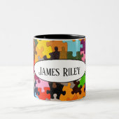 bunte Puzzleteile Zweifarbige Tasse (Mittel)