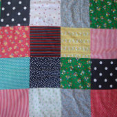 bunte Quadrate der Kernpatchwork Thermosbecher