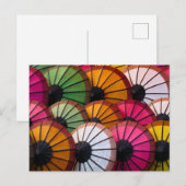 Bunte Regenschirme: Luang Prabang Markt Postkarte (Vorne/Hinten)