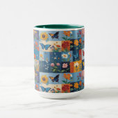 Bunte Schmetterlinge und Wildblumen Patchwork Tasse (Zentrum)