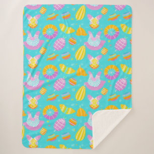 Bunte schwimmende Poolspielzeuge auf blauem Wasser Sherpadecke