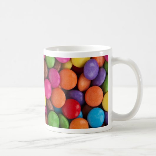 Bunte Skittlessüßigkeit Kaffeetasse (Rechts)