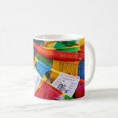 Bunte tibetische Gebetsflaggen - Tibet Kaffeetasse (VorderseiteRechts)
