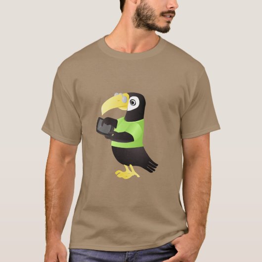 Bunte Toucan Papageien im grünen roten Gelb T-Shirt (Vorderseite)