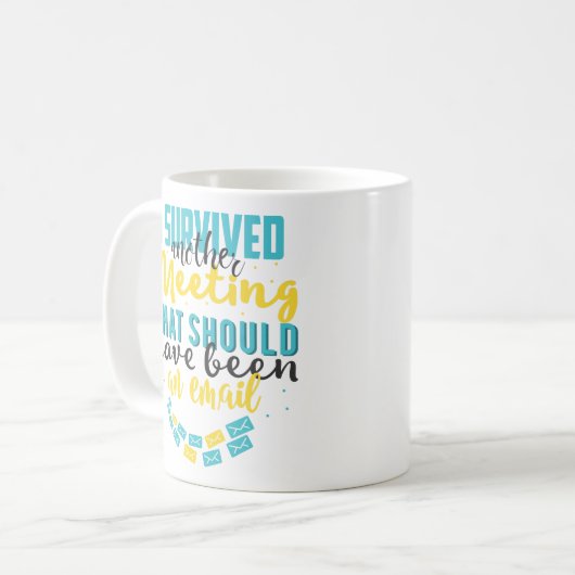 Bunte Typografie-lustige Kaffeetasse (Vorderseite Links)