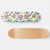 Bunte und spielerische englische Bulldogge Skateboard (Horizontal)