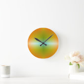 Bunte Wanduhr mit Farbverlaufgesicht  (Zuhause)