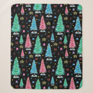 Bunte Weihnachtsbäume an Weihnachtsnachtskrankheit Sherpadecke