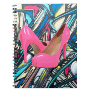 Bunter abstrakter rosa hoher Heels-Muster-Entwurf Notizblock