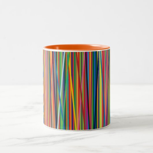 Bunter abstrakter Streifenentwurf Zweifarbige Tasse (Mittel)