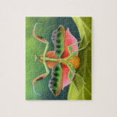 Bunter afrikanischer betender Mantis auf Puzzle (Vertikal)