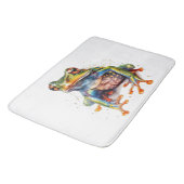 bunter Baumfrosch in Aquarell Badematte (Schrägansicht)