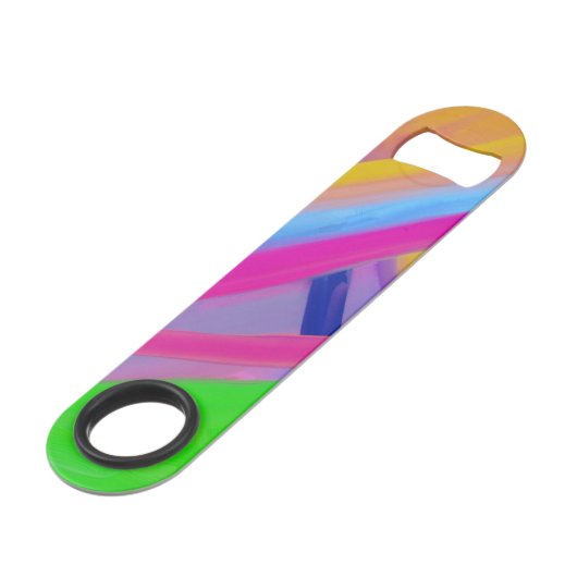 Bunter geometrischer speedflaschenöffner (Vorderseite Schrägansicht)