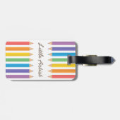 Bunter Regenbogen-Farbton zeichnet Schulkinder an Gepäckanhänger (Rückseite horizontal)