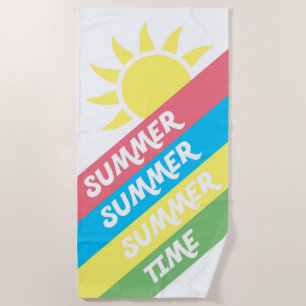 Bunter Sommerzeit-Sonnenschein und Streifen Strandtuch